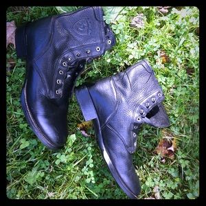 Vintage Ariat paddock/granny/ combat boots